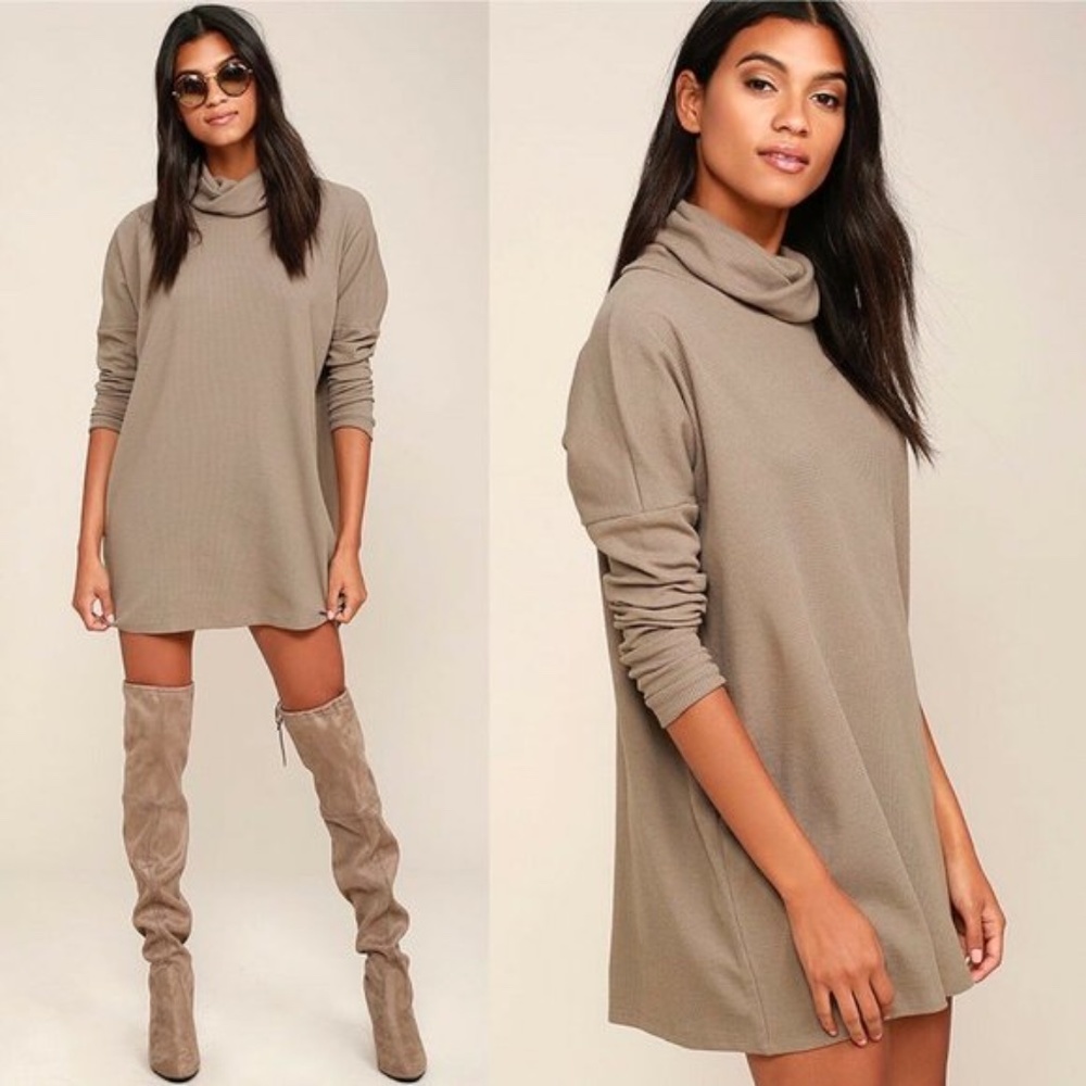 LULUS TURTLE NECK DRESS